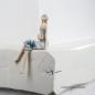 Mobile Preview: Maritime Figur Lara sitzend mit Muschel (20 cm)