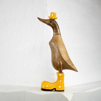 Dänische Ente mit gelben Stiefeln und Hut