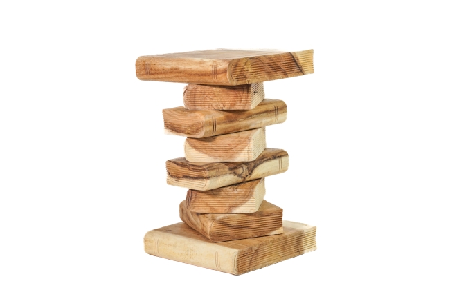 Hocker aus Massivholz 