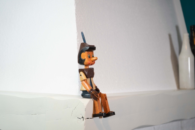 Pinocchio Figur aus Naturholz (28 cm)