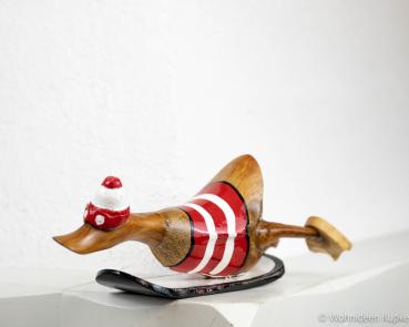 Surfer- Ente aus Naturholz in rot- gestreiftem Outfit (25cm)