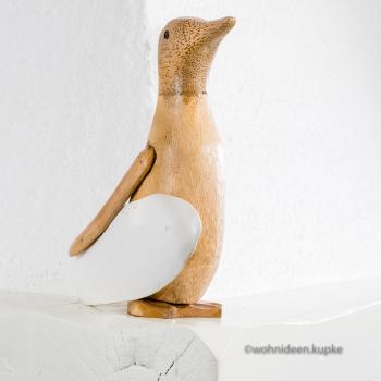 Pinguin mit weißem Surfbrett aus Naturholz (24 cm)