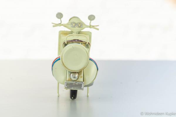 Handgefertigtes Mini Modellfahrzeug Retro Mofa in creme Farbe (18 cm)