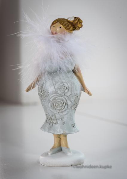 Rosen Dame in hellgrauem Kleid (15 cm)