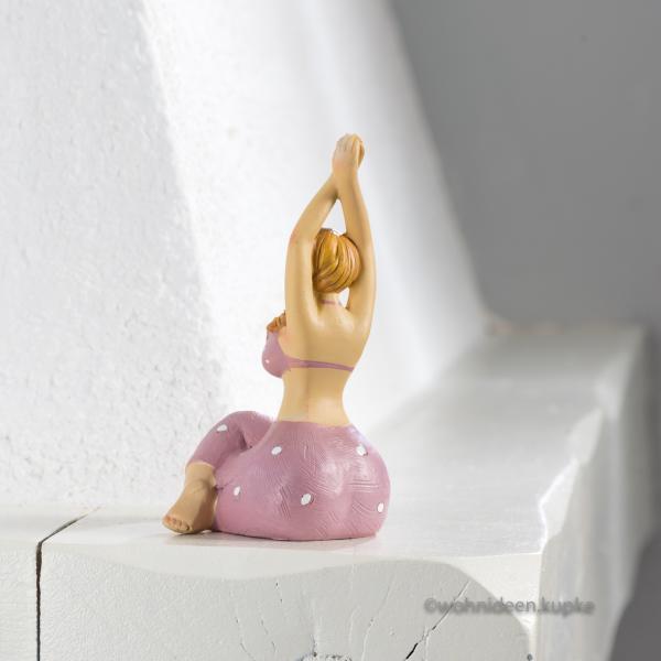 Yoga-Dame Line in violettem Outfit Schneidersitz (14 cm)