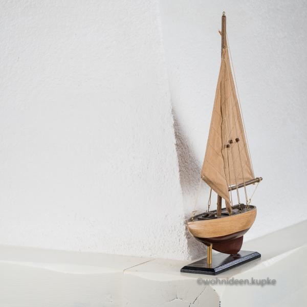 Kleines vintage Segelschiff aus Holz (40 cm x 27 cm)