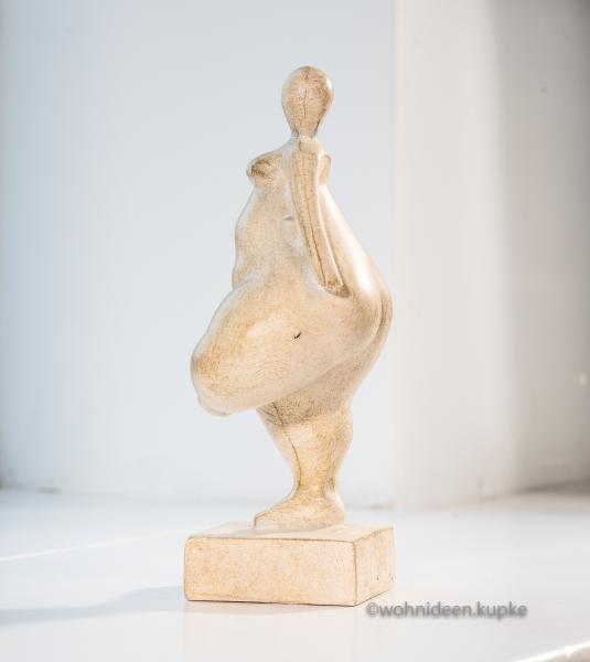 Tanzende Urmutter Figur (20 cm)